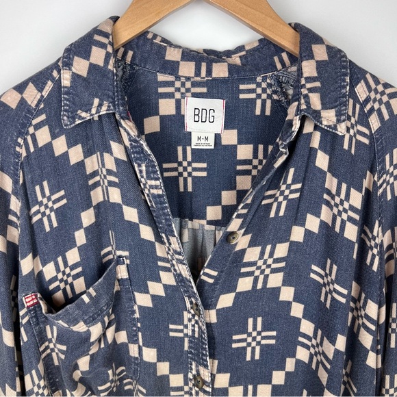 Urban Outfitters BDG Keanu Oversized Flannel Patterned Button Down Shirt - Picture 5 of 13